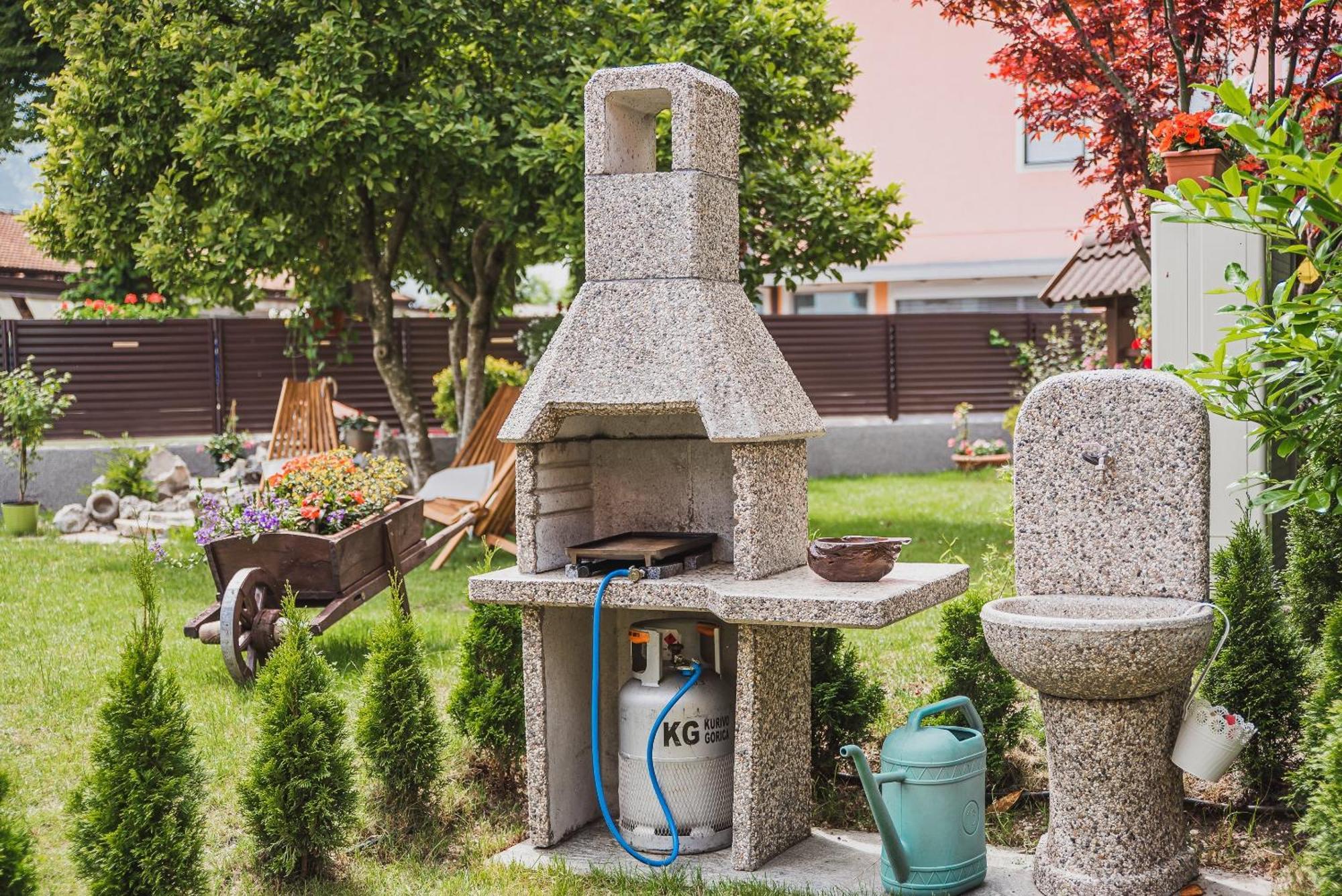 Gotar Apartment With Garden 코바리드 외부 사진